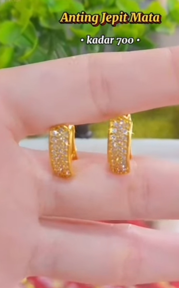Anting Jepit Mata