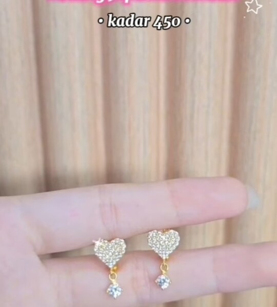 Anting Jepit Love Mata 420
